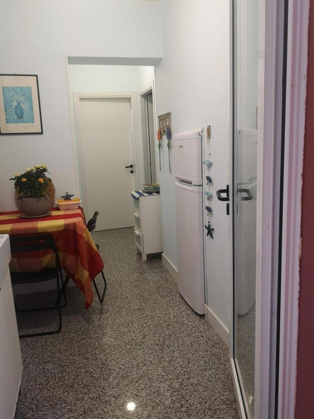 B&B Domus Oriens - Monolocale Indipendente In Villa Portoscuso Eksteriør billede